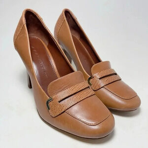 Banana Republic Womnes 7  Leather Buckle Accent Stacked Heel Slip-on Cognac